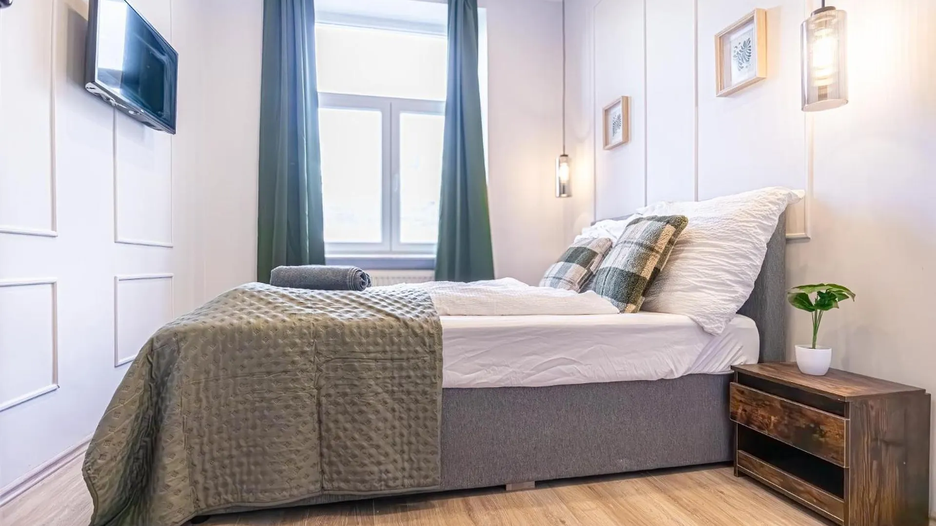 Apartment Bright And Modern Room In Meidling District Vienna Austria